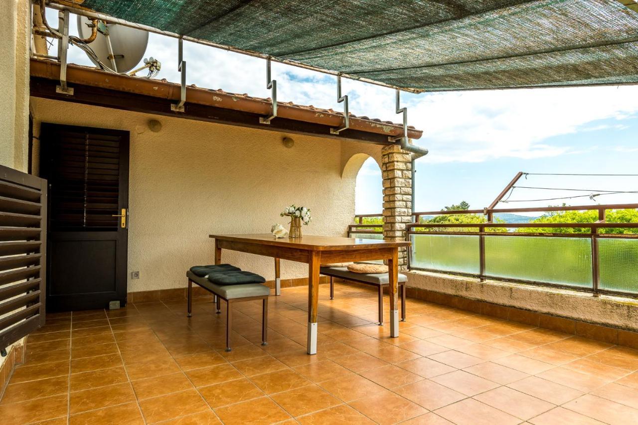 Apartmani Rosa Turanj Exterior foto